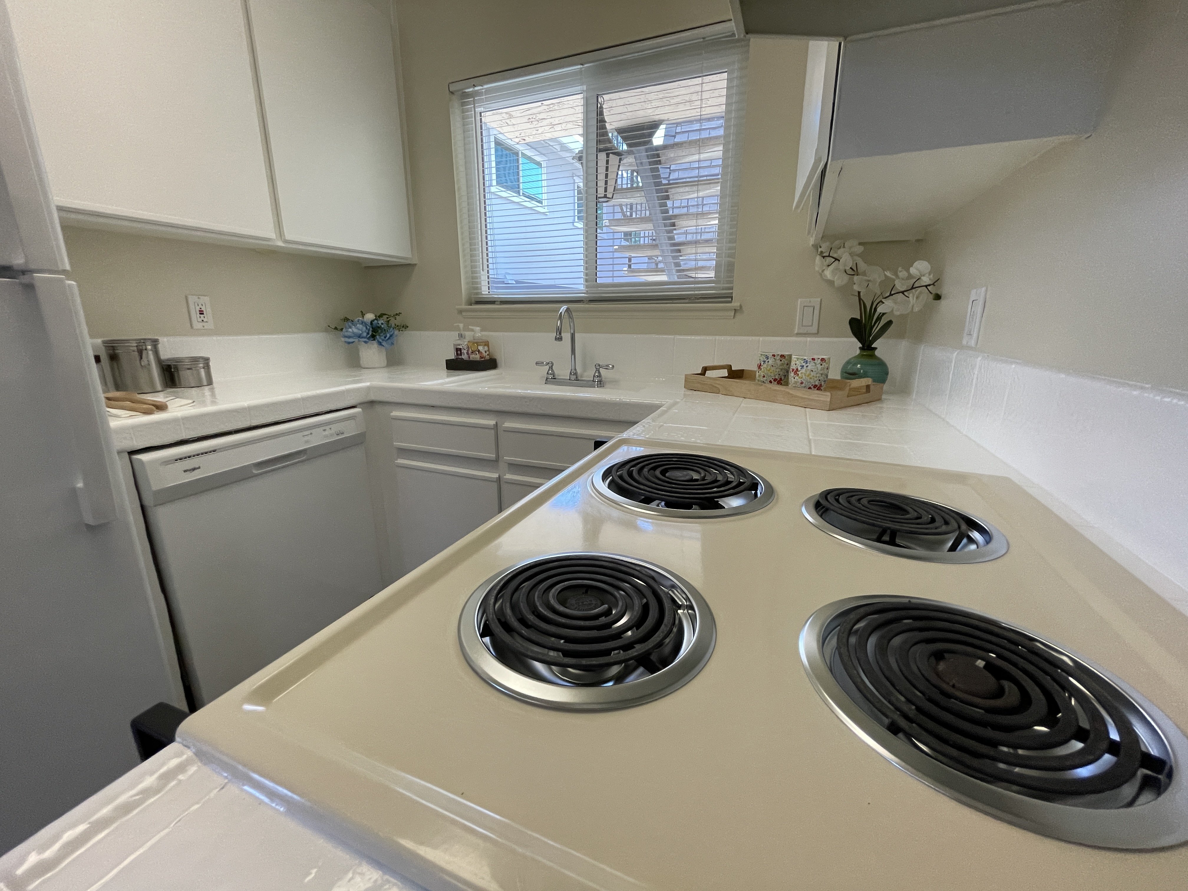 Brittany House Apartments photo 2